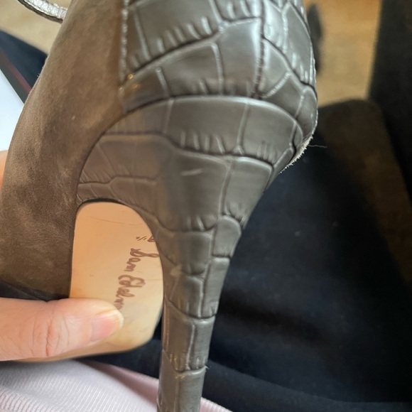 Sam Edelman Gray Suede Pumps with Ankle Strap and 4” Heels. Size 9.5 - Picture 9 of 10